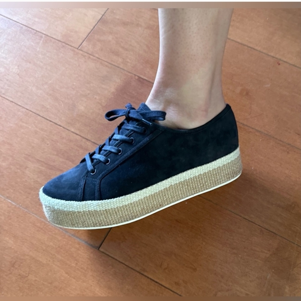 VINCE NAVY REAL SUEDE LACED TIE UP ESPADRILLES EUC SIZE 8.5